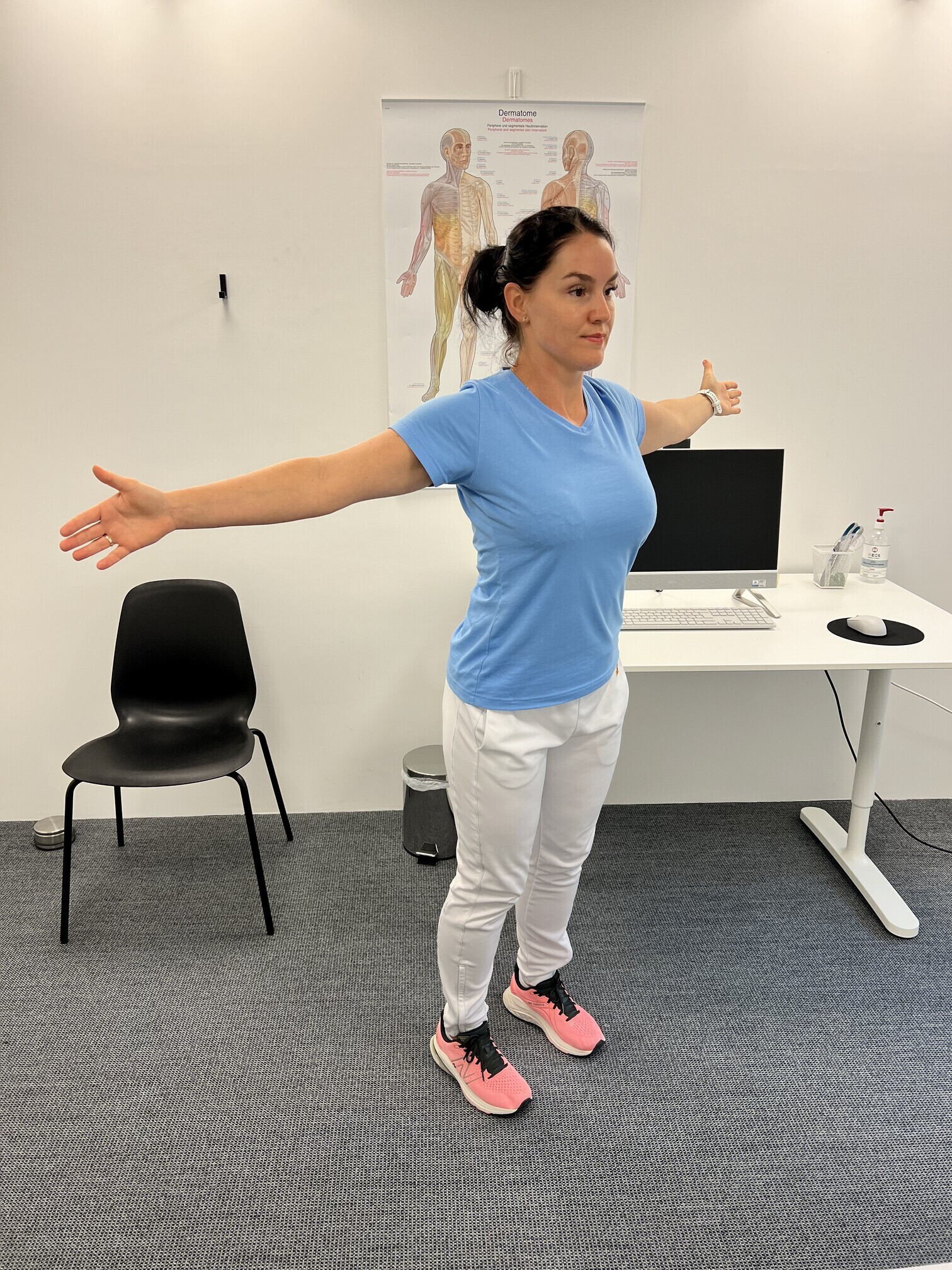 Brustkorb öffnen, für Nacken entspannen