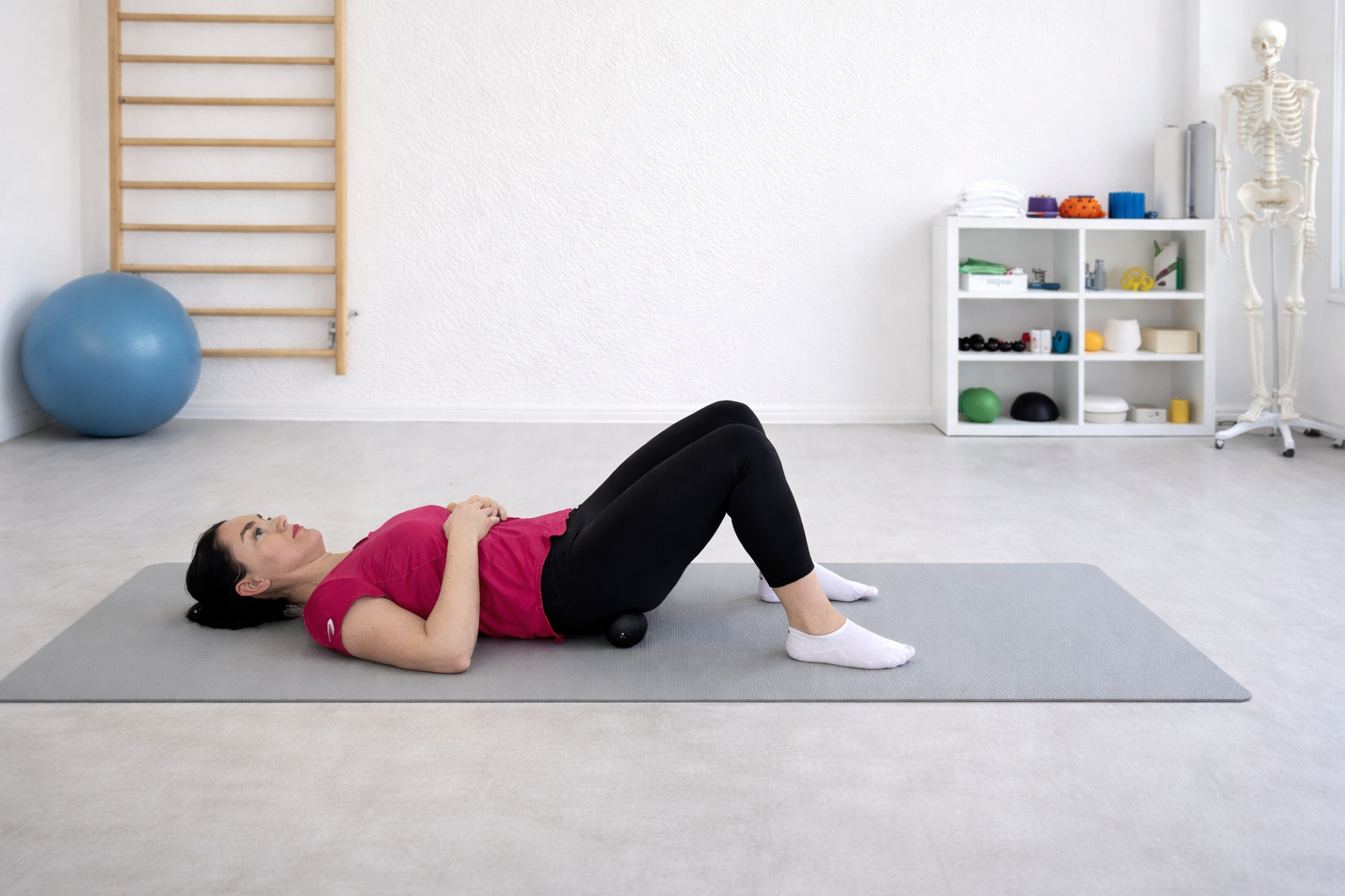 Gesässmuskeln entspannen mit Faszienball